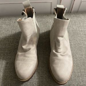 NWOT Blowfish Booties